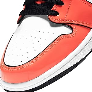 Amazon | ナイキ エアジョーダン 1 ミッドターフ オレンジ